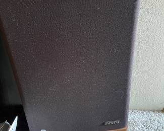 Advent Bookshelf Speaker