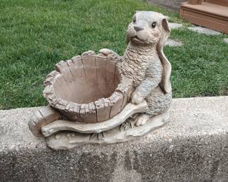 Concrete garden items