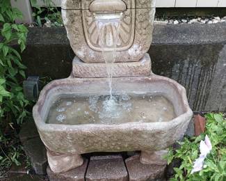 Awesome Stone Fountain. Works Great