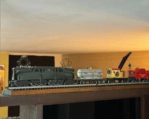 Lionel O gauge train