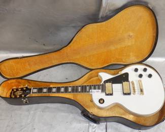 GUITAR LES PAUL COPY "GIBSON" W/ CRACKED NECK