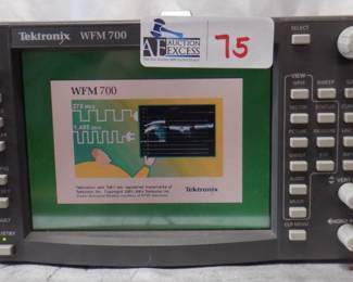 TEKTRONIX WFM-700 SCOPE