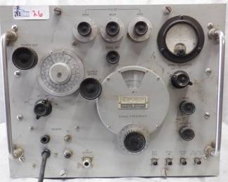 HP SIGNAL GENERATOR MODEL 616B