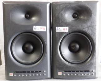 LOT OF 2 JBL LSR4328P BI AMP POWERED SPEAKER / MONITOR