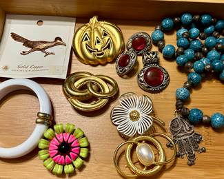 vintage brooches