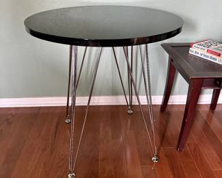 Round Table