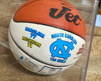 autographed 1993 UNC basketball