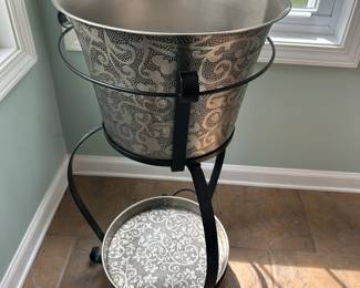 Stainless ice bucket
