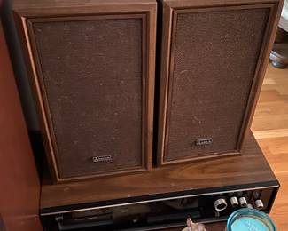 MGA 8 Track Stereo and Speakers