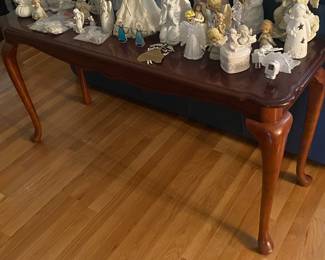 Queen Anne Style Sofa Table