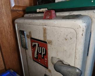 Vintage 7-Up vending machine