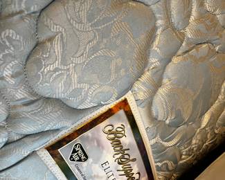 #73 BeautyRest Firm Mattress/Boxsprings - Upstairs - You Move $30.00