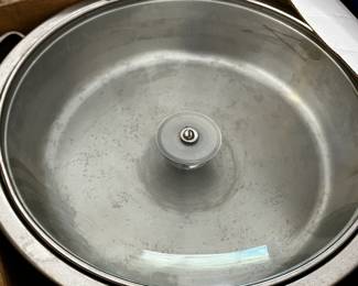 #124 Commercial 5 qt Chaffing Dish Server $30.00