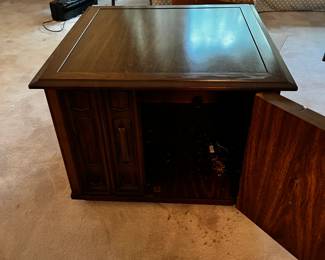 #12 Lane 1 door end table 27x27x19 $75.00