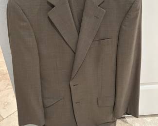 Jo’s A Banks men’s suit 40R, 32/32 pant.