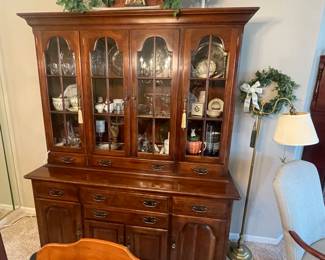 Kling China Cabinet