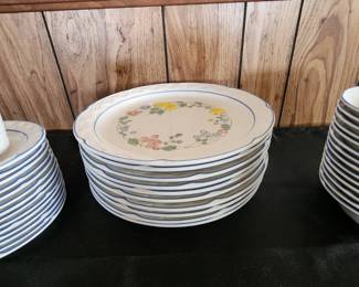 Vina Fera Mexican Dinnerware