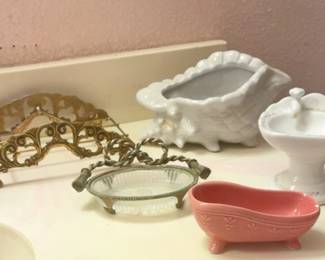 Bathroom Soap Dishes
