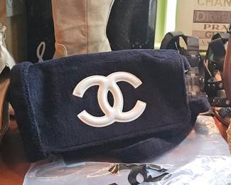 CHANEL HANDBAG