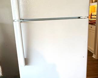 REFRIDGERATOR /FREEZER