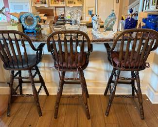 3 barstools