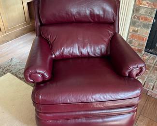 LEATHER ELECTRIC RECLINER