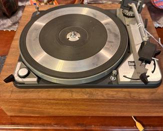 DUAL 1019 TURNTABLE