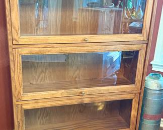 3 SHELF BARRISTER/LAWERS SHELF - CABINET