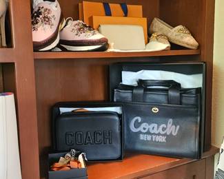 COACH HANDBAGS