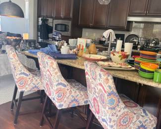 Love these bar stools
