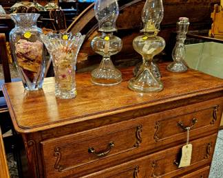 Vases, oil lamps