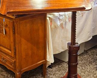 Drafting table