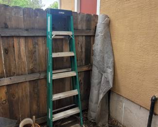 A 6" step ladder