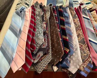 IMG. The most amazing collection for at least 60 years…. Skinny, fat, different fabrics and even a good collection of clip ins!!!! You just have to see this!!!