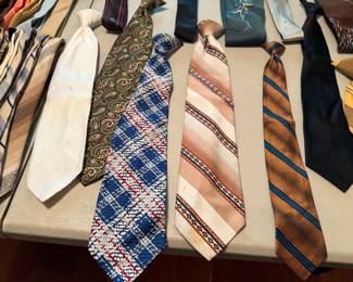 IMG. The most amazing collection for at least 60 years…. Skinny, fat, different fabrics and even a good collection of clip ins!!!! You just have to see this!!!