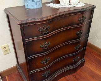 Serpentine Chest of Drawers