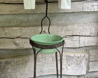 Wire Washstand with Mirror