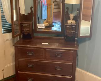 Eastlake dresser with folding mirrors