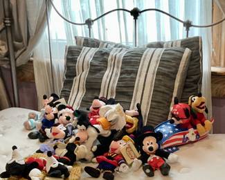 Disney figures