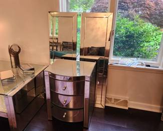 3 drawer stand