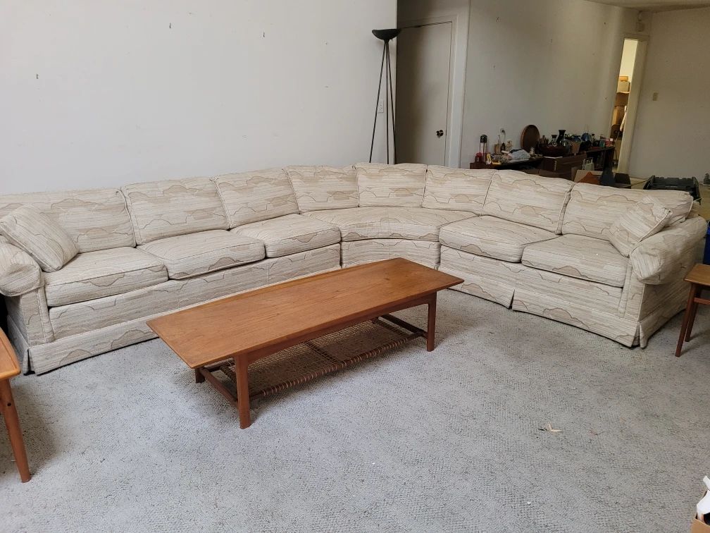 Drexel Sectional $200