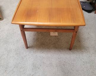 end table $80