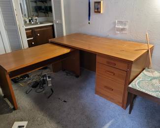 desk $150