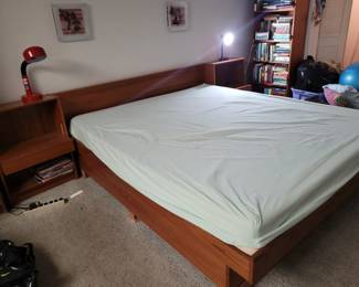 King bed $400