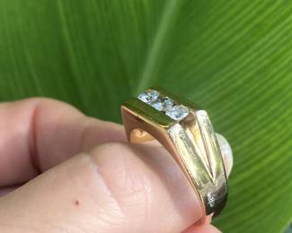 #A - $1450 - 0.96 ctw men ring stamped 14kt. 9.3 grams Size 12