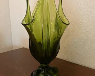 #26 $58.00 Green Murano vase MCM 6 1/2Wx 12T