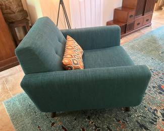 #11 $500.00 Joyburg Hughes set of 2 chairs 36Dx32Hx40W