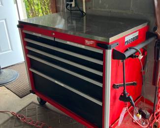 #116 $226.00 Milkwaukee 40" mobile work station steel top
if tools in drawer - price will go up