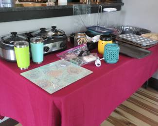More kitchen.