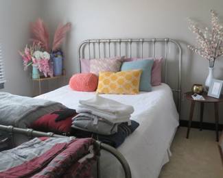 Queen size like new sleep number bed still with warranty.